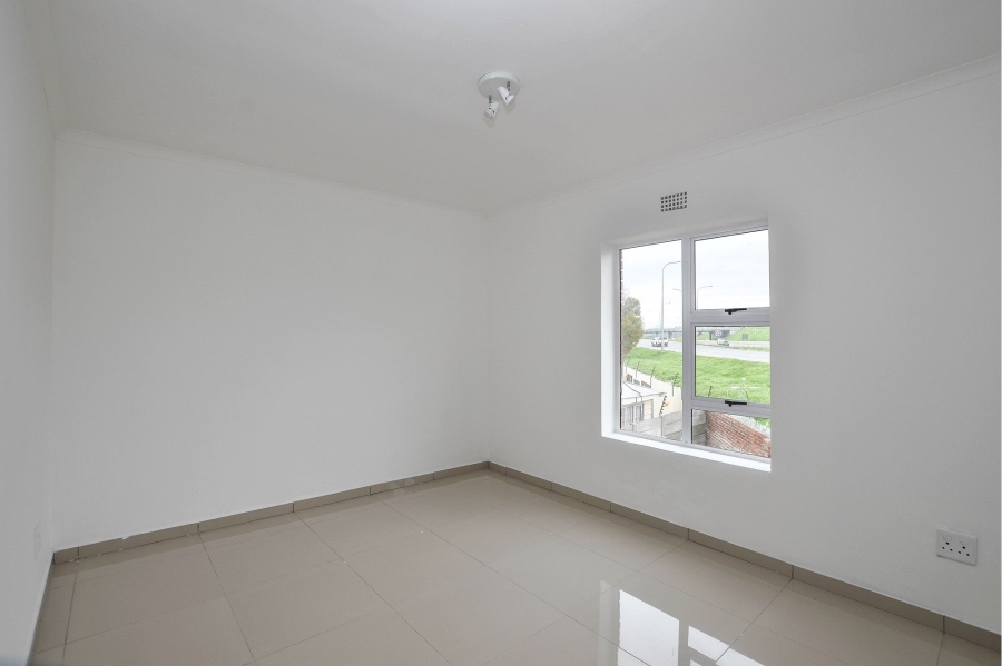 22 Bedroom Property for Sale in Oakdale Western Cape